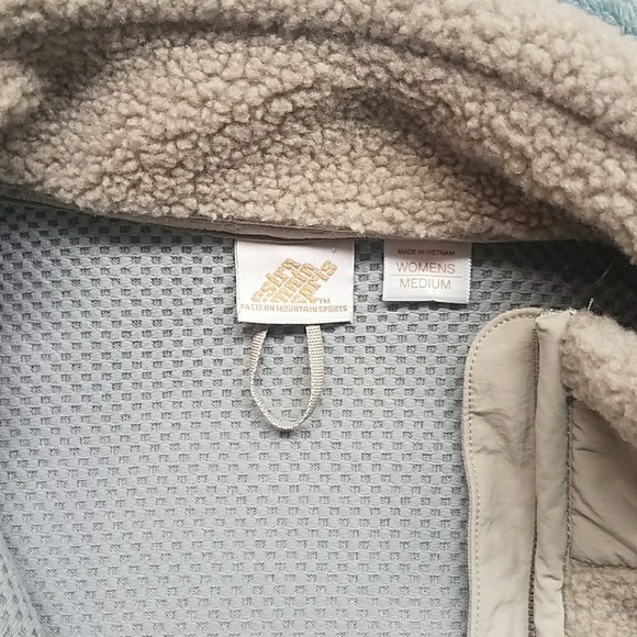 Womens vest - Picture 2 of 6